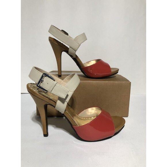 Women’s Madeline Avalon Gold Open Toe Buckle Heels Size 8 NIB - Picture 1 of 11